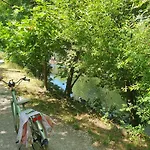 Le Clos Du Moulin Dijon,Sa Piscine, Son Jardin, Au Calme, La Campagne A La Ville