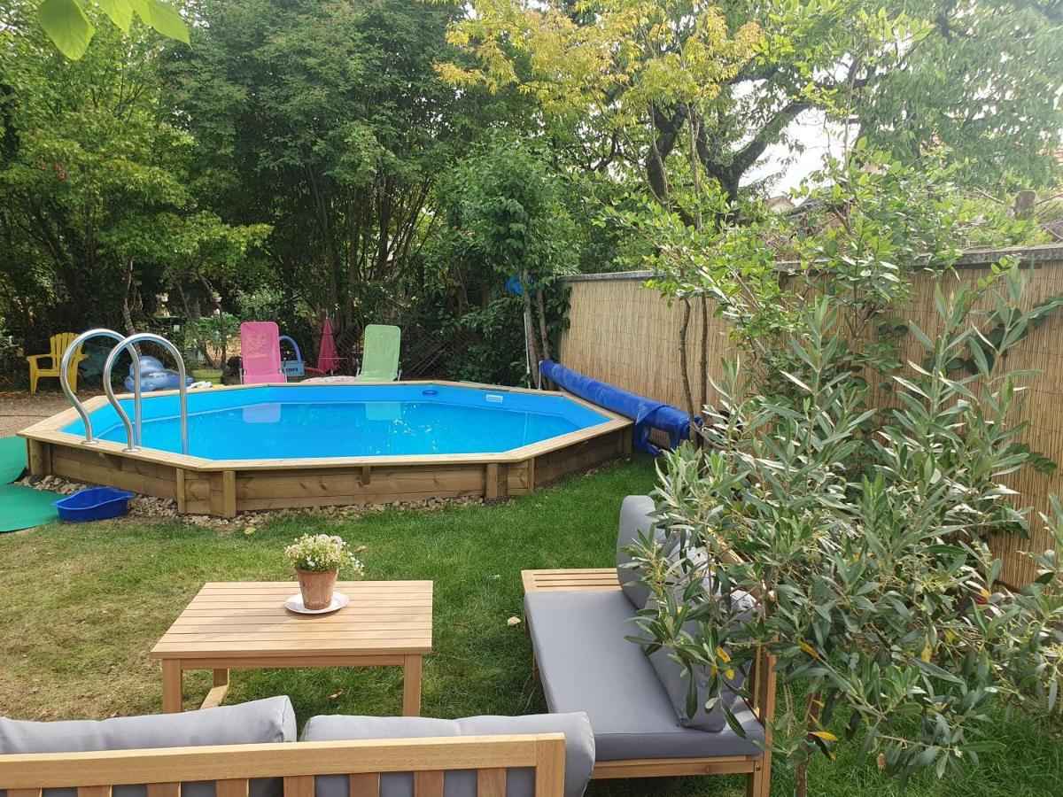 Bed & Breakfast Le Clos Du Moulin Dijon,Sa Piscine, Son Jardin, Au Calme, La Campagne A La Ville *
